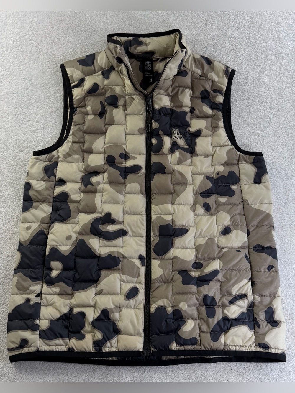 Mountain Hardwear Summiter Down Vest Men’s M Camo NWOT